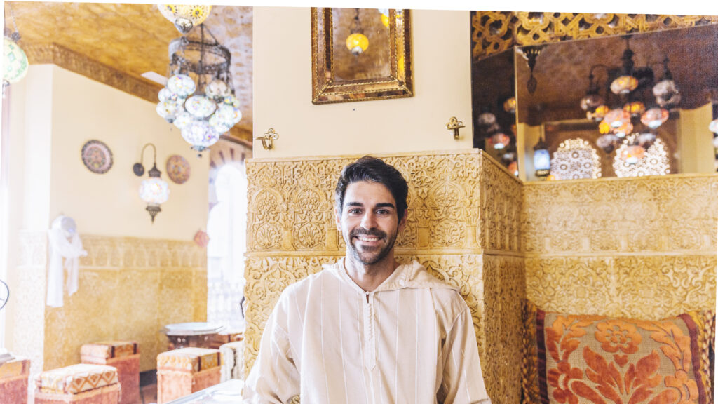 Discover the Beauty of Traditional Moroccan Clothing in 2025